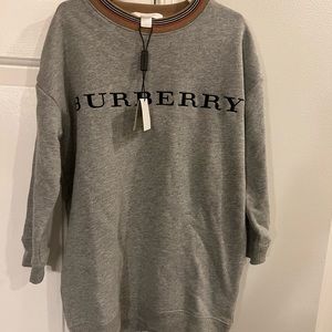 Burberry sweatshirt youth